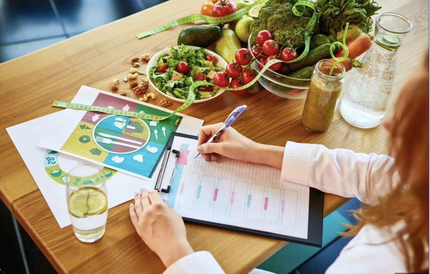 How HealthTech, Genetics, and Microbiome Data Are Revolutionizing Personalized Nutrition